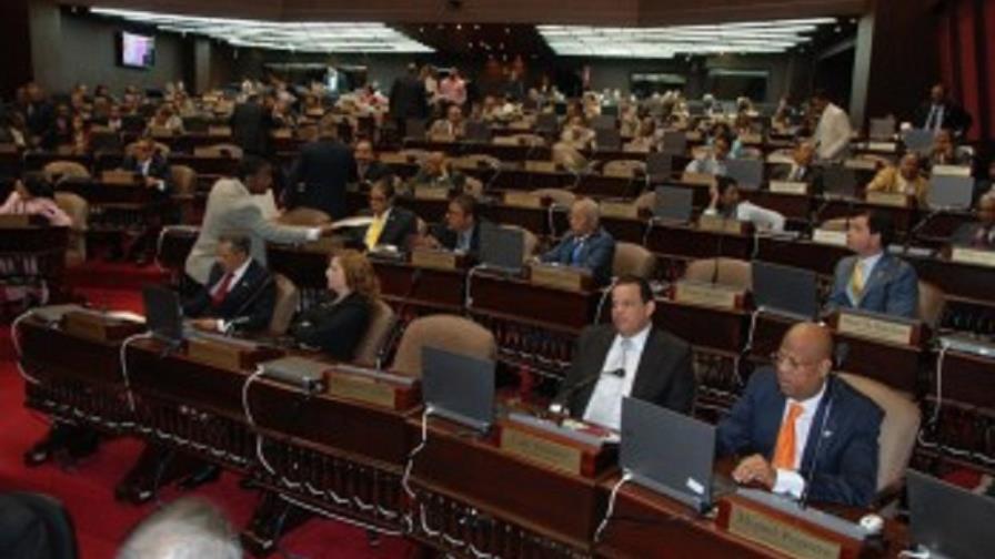 Hipolito and Miguel Vargas have differences regarding preferential vote