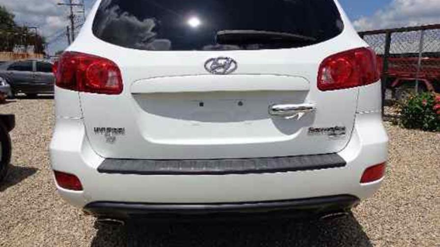 Carros coreanos dominan el mercado de la República Dominicana Carros coreanos dominan el mercado de la República Dominicana