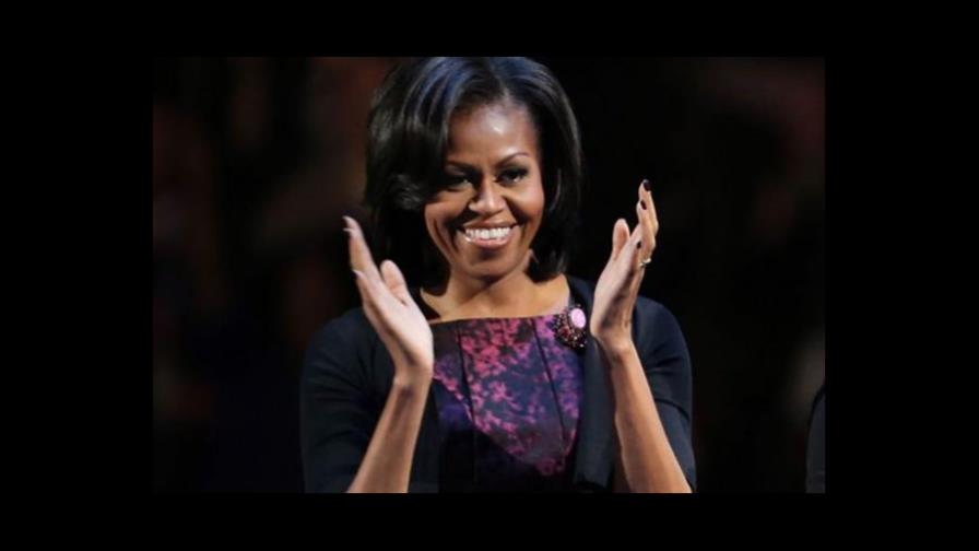 Michelle Obama lanza nueva cuenta de Twitter