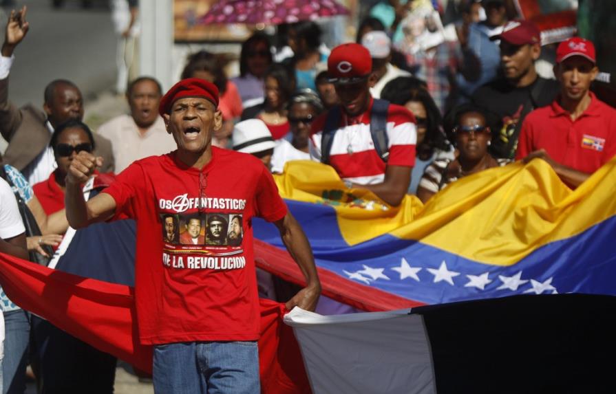 Unos 40 dominicanos emprenden una peregrinación para orar por Chávez