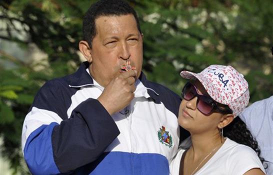 Hugo Chávez llega sorpresivamente a Venezuela