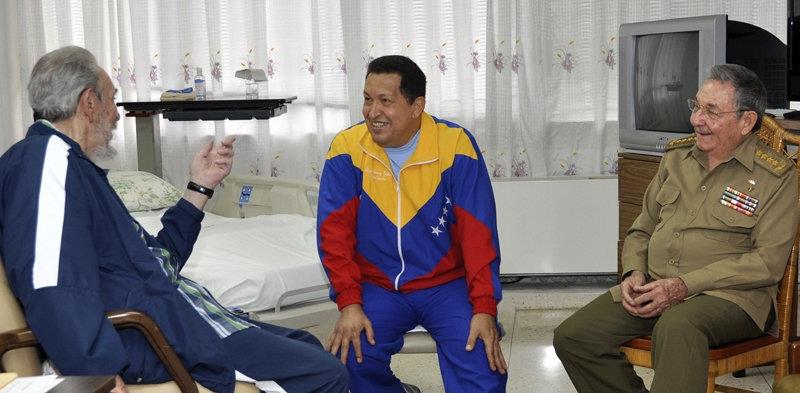 Fidel Castro expresa su satisfacción por el regreso de Chávez a Venezuela