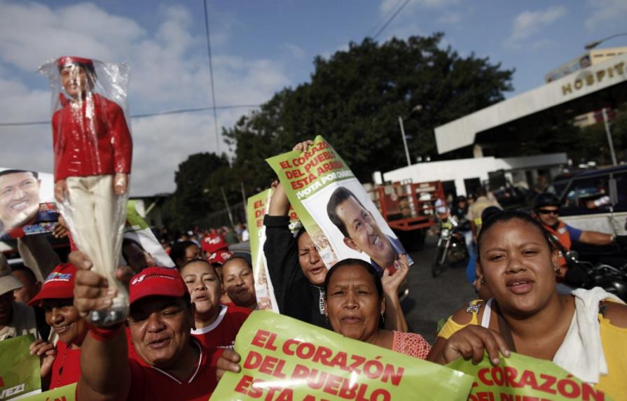 Chávez vuelve al hospital militar de Caracas año y medio después