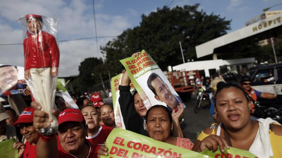 Chávez vuelve al hospital militar de Caracas año y medio después