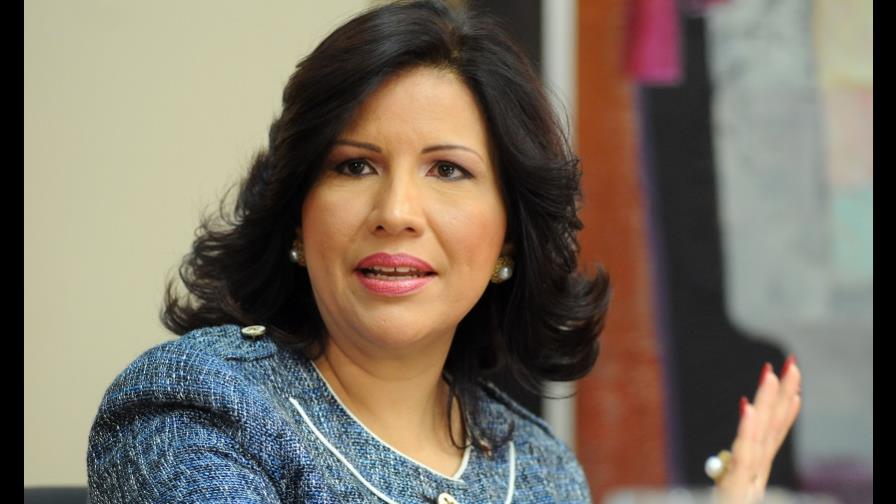 Planes sociales sacan de pobreza extrema a 42% jefas de familia Trabajarán en prevención de la salud