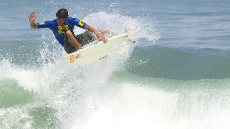 Torneo Larimar Surfing será a final de mes en playa Los Patos Torneo Larimar Surfing será a final de mes en playa Los Patos
