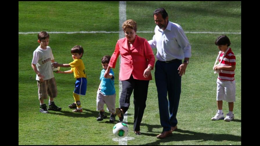 Presidenta Dilma Rousseff inauguró estadio fútbol Presidenta Dilma Rousseff inauguró estadio fútbol