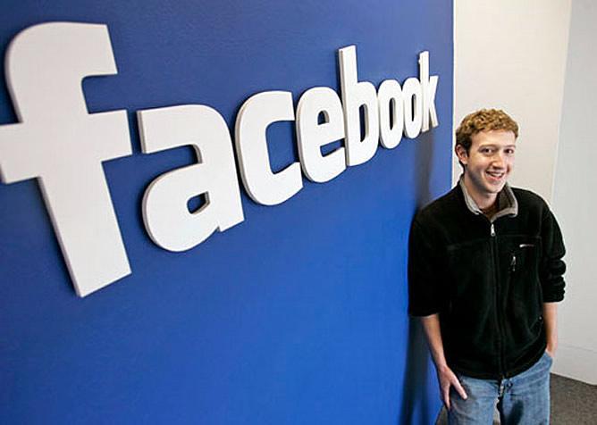 Un año después, Facebook sigue intentando hacerse amigo de Wall Street