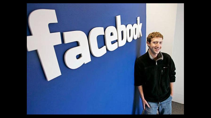 Un año después, Facebook sigue intentando hacerse amigo de Wall Street