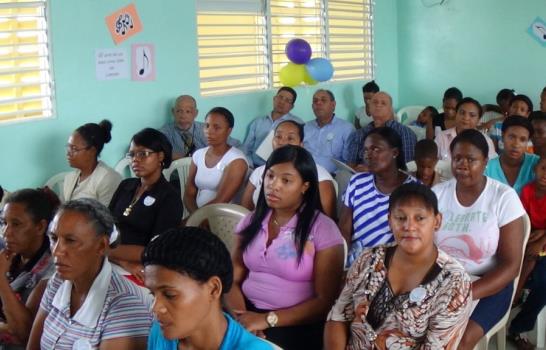 El programa Lluvia busca el buen trato para los infantes en Guachupita