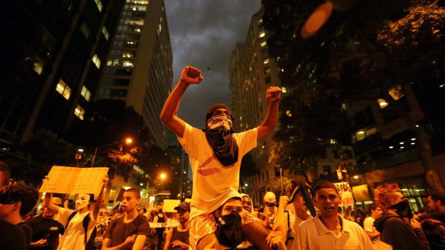 Rousseff considera como legítimas las protestas en el país