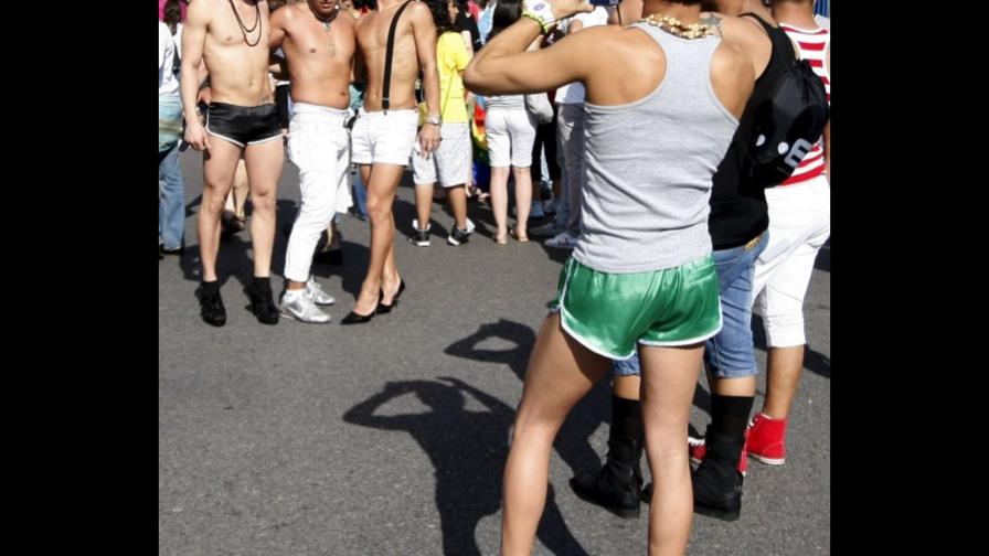 Los medios difunden más opiniones pro matrimonio gay, según estudio
