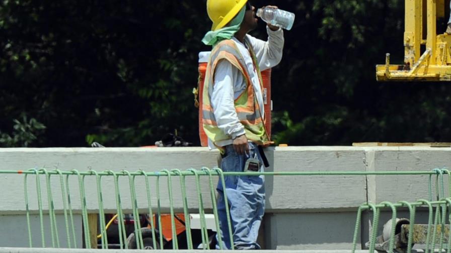Calor embate a la población y no ha llegado el verano