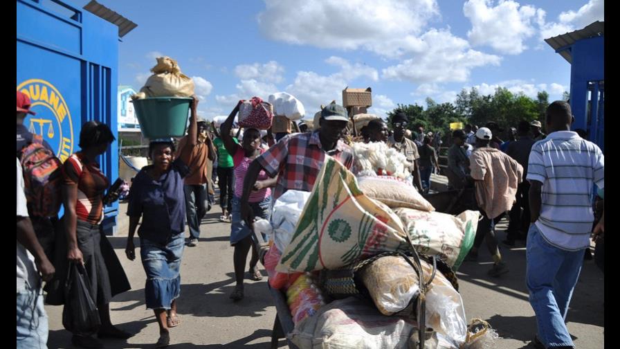 Industriales advierten Haití prohibiría importar plásticos de República Dominicana Industriales advierten Haití prohibiría importar plásticos de República Dominicana