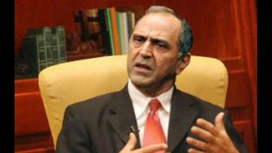 Exgobernador del Banco Central dice no estar de acuerdo con política de Danilo