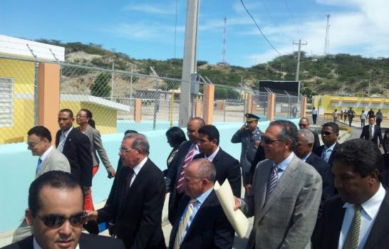 Residentes en Las Salinas convierten inauguración en escenario de reclamos