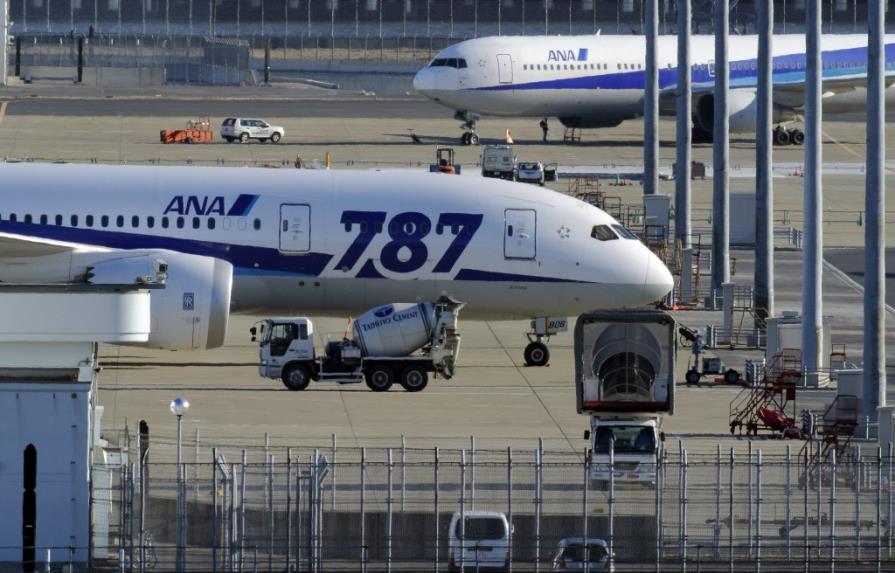 Boeing suspende las entregas de su avión 787