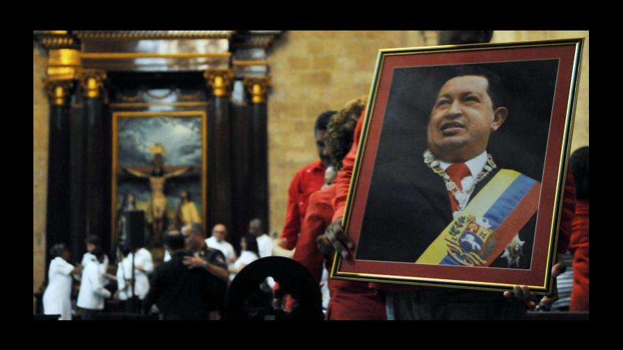 Cuba oficia nueva misa por salud de Chávez Cuba oficia nueva misa por salud de Chávez