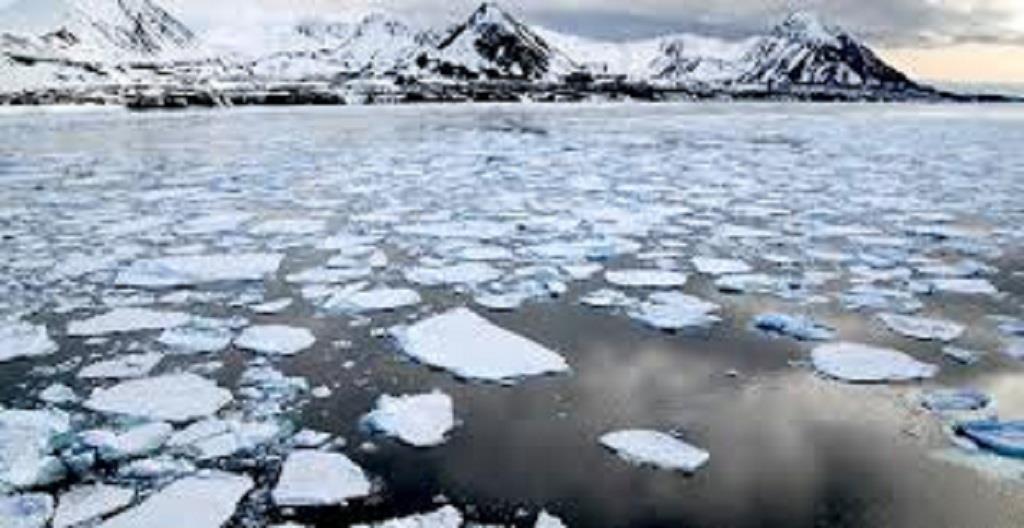 El PNUMA pide compromiso para frenar el deshielo y el daño al Ártico