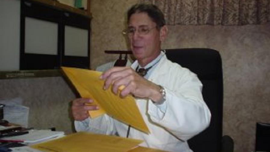 Muere el cirujano oncólogo Eduardo Segura