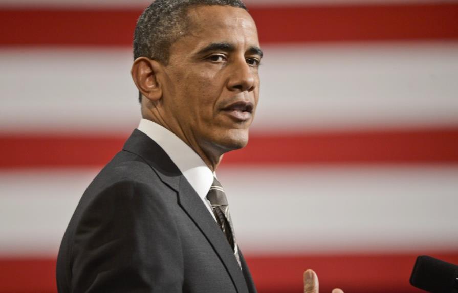 Obama alerta de daños a economía y empleos si cortes de gasto entran en vigor