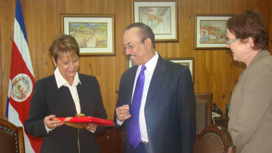 RD participa en estrategia regional para combatir la roya del café