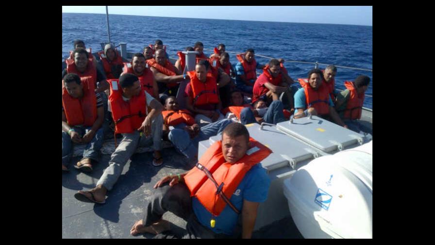 Marina detiene a 31 personas intentaron viajar en yola hacia Puerto Rico