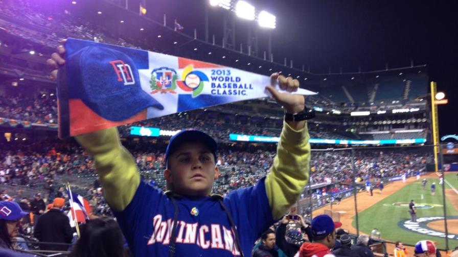 Dominicanos en San Francisco celebran desempeño de peloteros en el Clásico