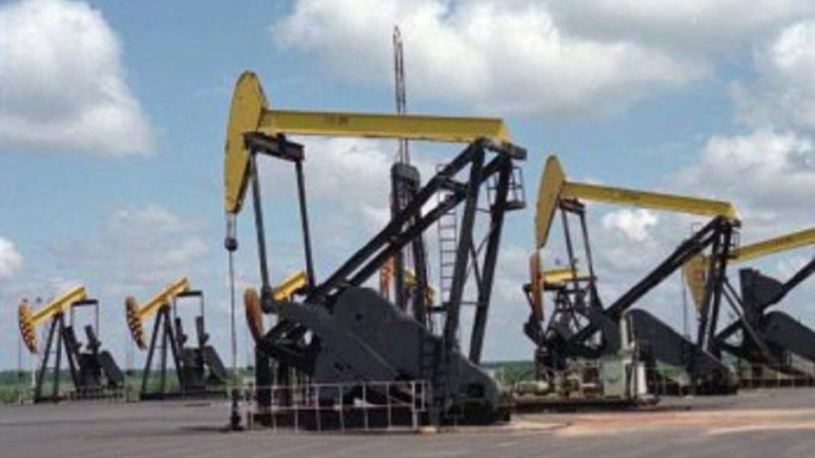 El petróleo de Texas baja el 1,68 % y cierra en 92,16 dólares por barril