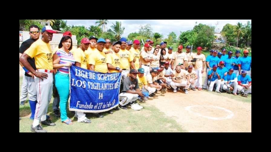 Celebran torneo softbol Copa Ramón Rivera