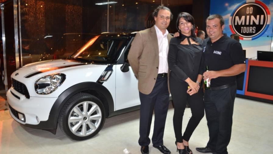 Lanzan excursión en Mini Cooper Convertible