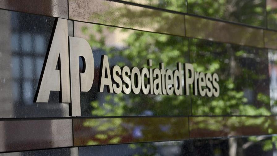 Presidente de AP destaca daños de espionaje y falta de transparencia de Obama