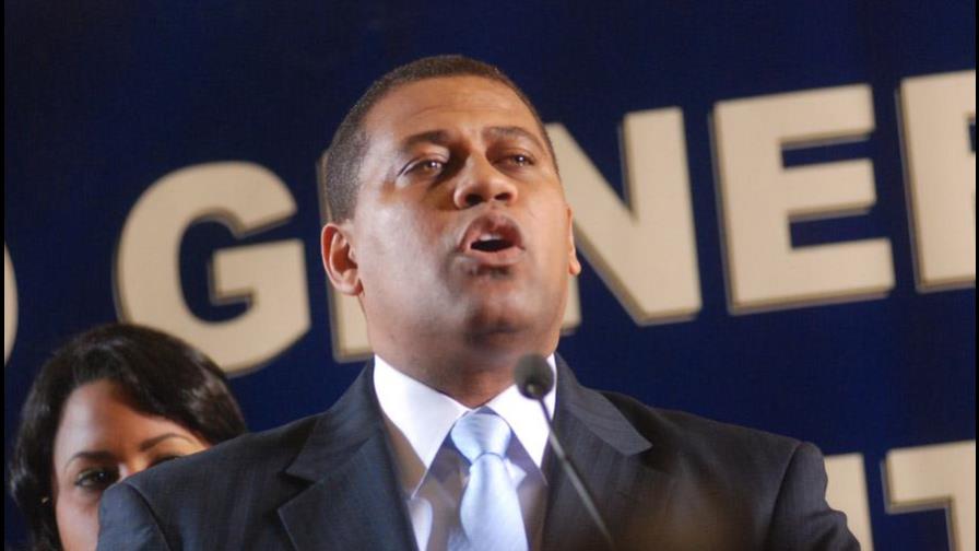 Guido Gómez se opone a dejarle el PRD a Miguel Vargas