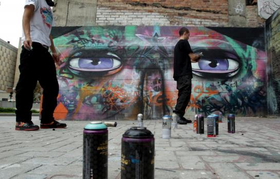 Grafiti y publicidad se unen para crear gran museo de arte urbano en Bogotá