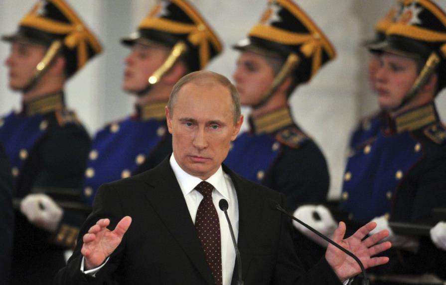 Putin: si Berlusconi fuera homosexual no le pondrían ni un dedo encima