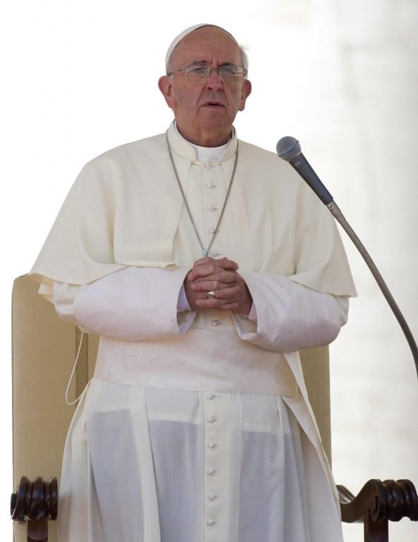 El papa: homosexuales y divorciados deben ser acompañados a partir de su condición