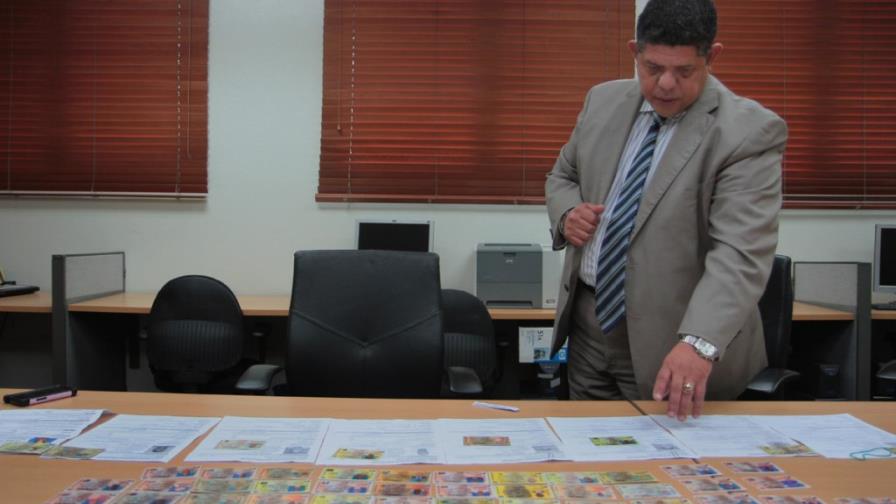 La Junta Central Electoral investiga 132 cédulas falsas La Junta Central Electoral investiga 132 cédulas falsas