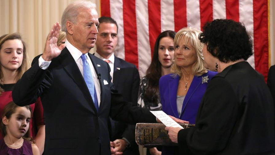 Biden jura para 2do mandato como vicepresidente Biden jura para 2do mandato como vicepresidente