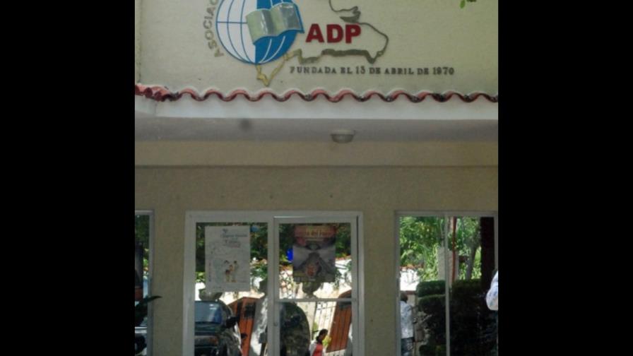 ADP dispuso maestros decidan sobre alza sueldos