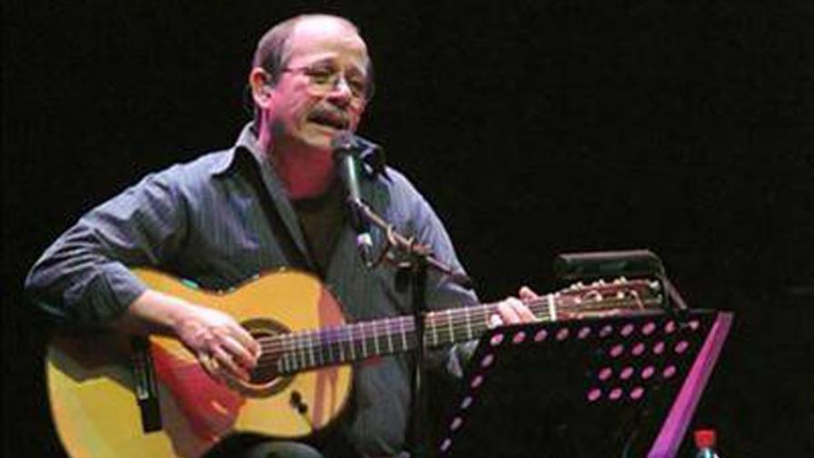 Silvio Rodríguez apoya la reforma migratoria en Cuba