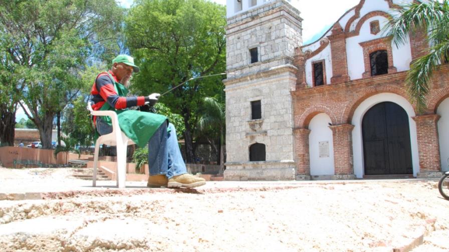 La plazoleta de Santa Bárbara es un desastre