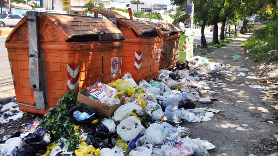 La basura se acumula en sectores Santiago