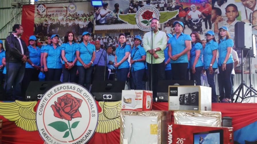 Fuerza Aérea celebra tradicional Día de las Madres