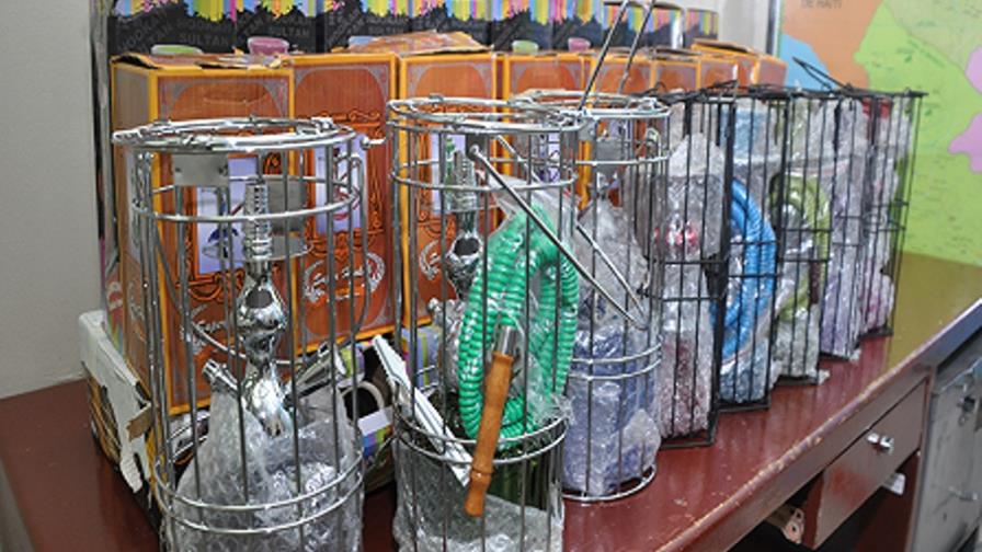 DNCD incauta decenas hookahs entrarían por muelle Haina en tanques con comida