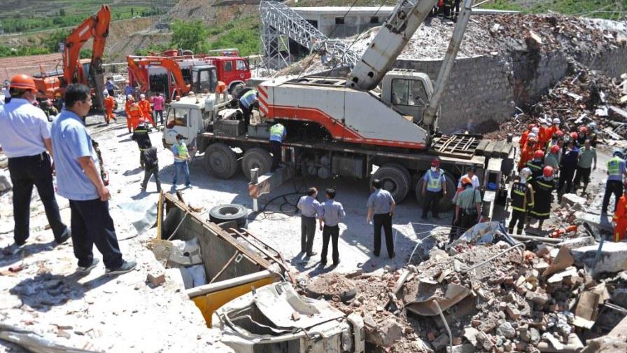 Estalla fábrica de explosivos en China: 12 muertos