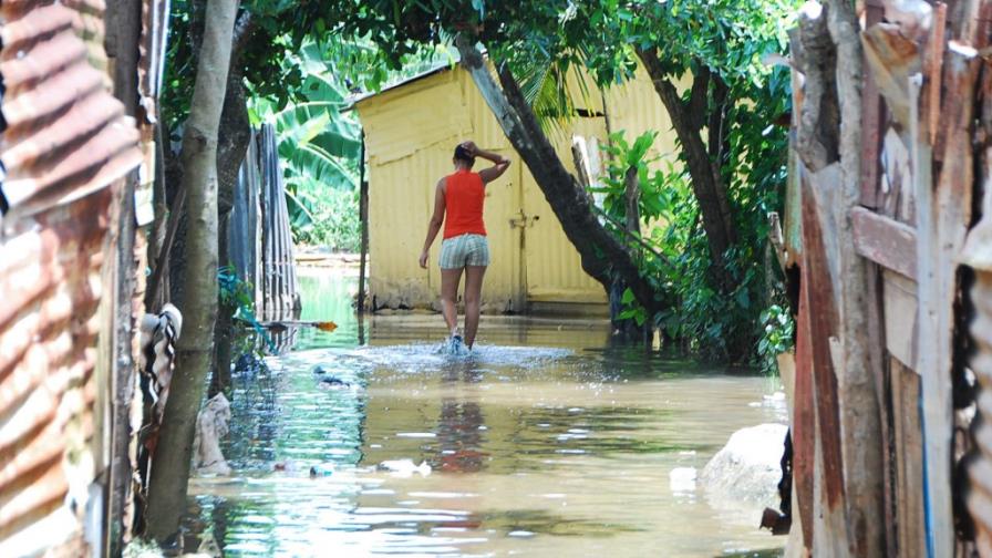 Seis provincias en alerta verde por constantes lluvias Seis provincias en alerta verde por constantes lluvias