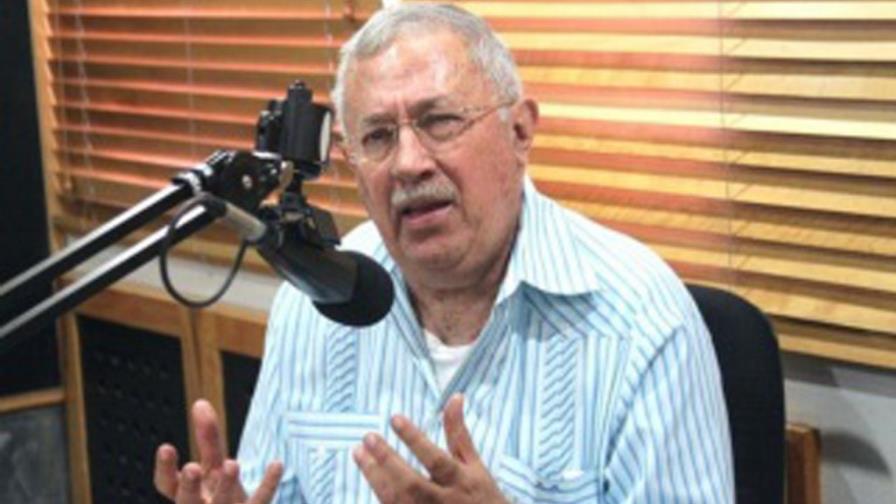 Marranzini y Víctor firman acuerdo con Álvaro Arvelo Marranzini y Víctor firman acuerdo con Álvaro Arvelo