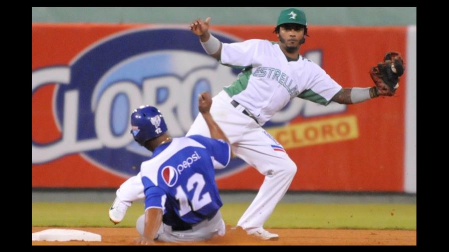 Los Tigres ganan siguen liderando el torneo de béisbol local