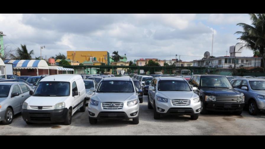 Cuba da otro paso en sus reformas y flexibiliza la venta minorista de autos Cuba da otro paso en sus reformas y flexibiliza la venta minorista de autos