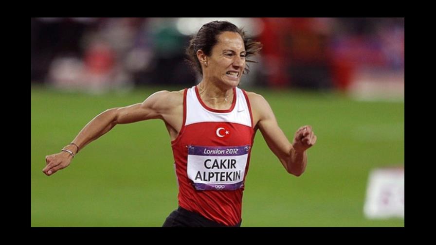 Campeona olímpica Asli Cakir absuelta de dopaje por la Federación Turca